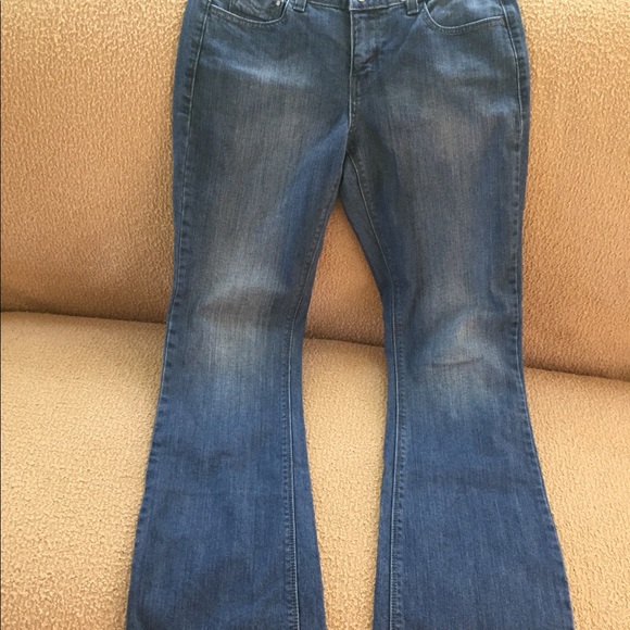 Jeans - Picture 3 of 3